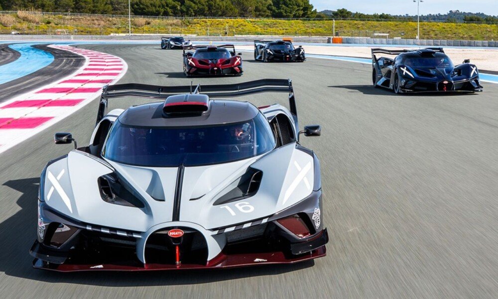 Bugatti Bolide First Drive: semble intimidant mais est bénin pour conduire