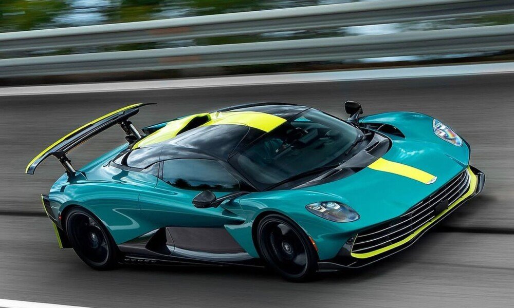Aston Martin Valhalla commence les tests finaux avant la production au T2 2025