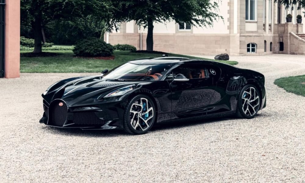 Bugatti la Voiture Noire est disponible à la vente chez SBX CARS