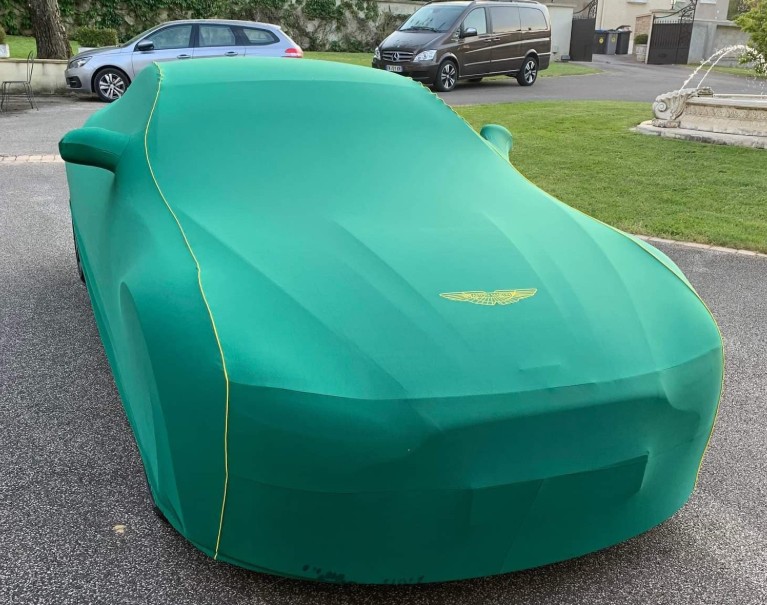 housse-de-voiture